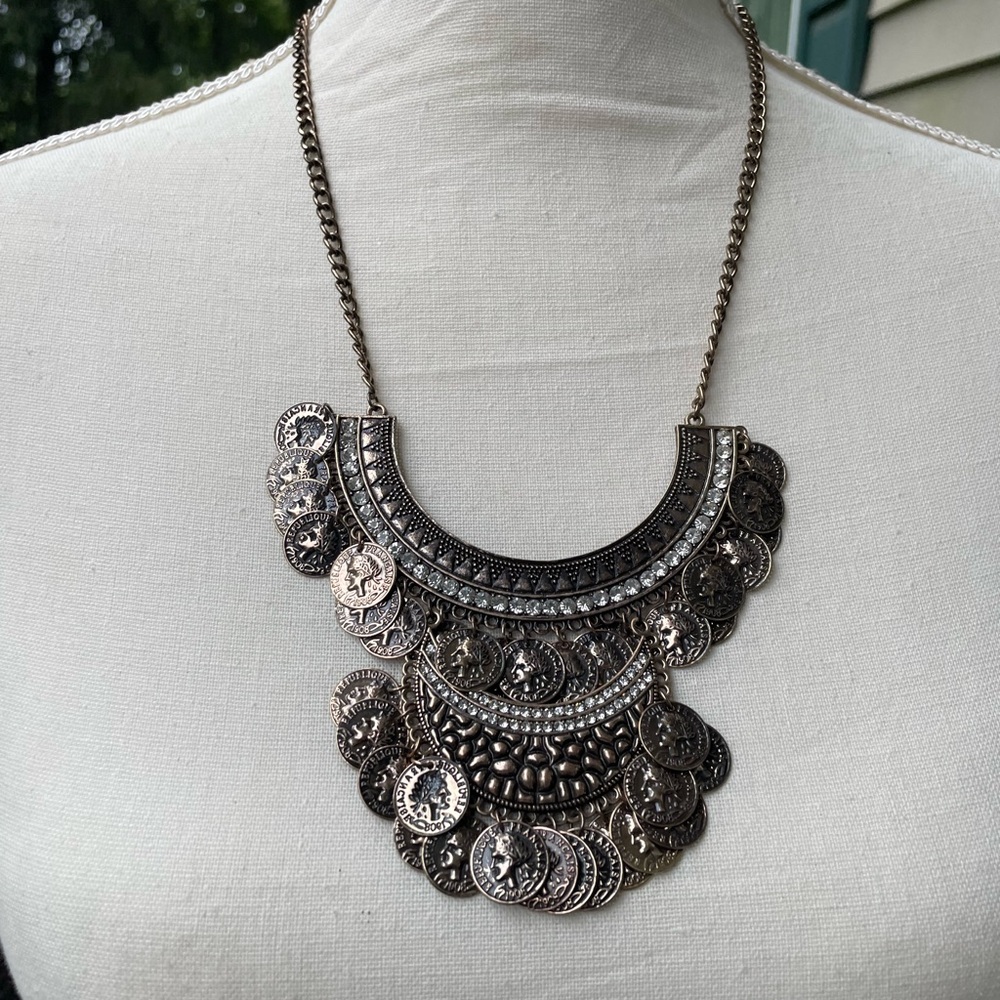 NECKLACE - Picture 7 of 12